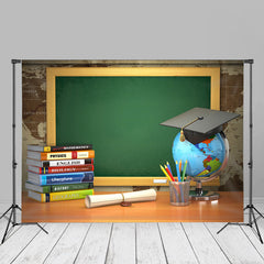 Aperturee - Buch Globus Grüne Tafel Zurück To Schule Hintergrund