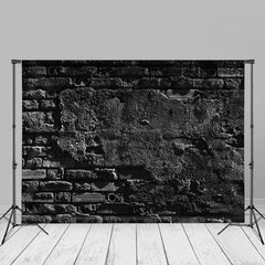 Aperturee - Düsterer schwarzer Backsteinmauer Portrait Fotohintergrund