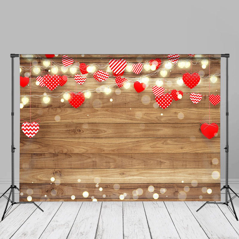 Aperturee - Rote Herzen Bokeh Holzstruktur Valentinstag Hintergrund
