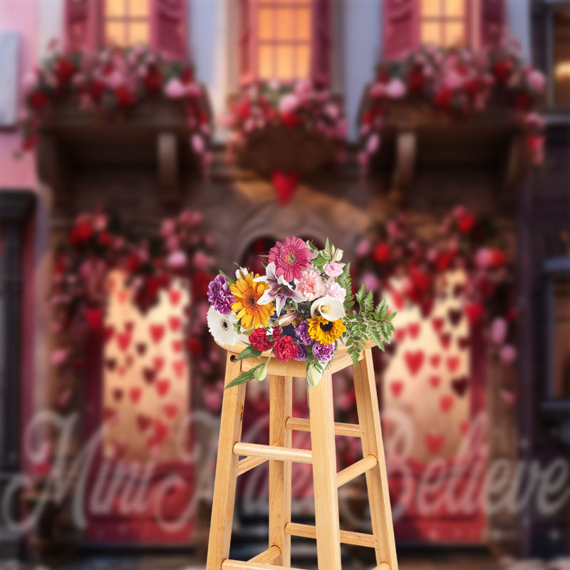 Aperturee - Romantische Hausfenster Rosen Valentinstag Hintergrund