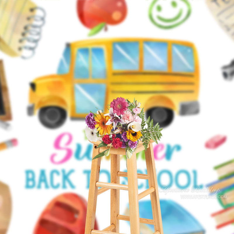 Aperturee - Ende des Sommerbus Studienmusters zurück zur Schule Hintergrund