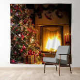 Aperturee - Warmer Kamin Weihnachtsbaum Feiertagshintergrund für Foto