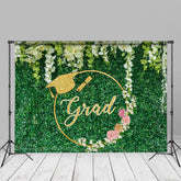 Aperturee - Weißer floraler und grüner Blätter Wand Fotohintergrund für Absolventen