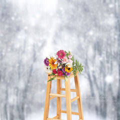 Aperturee - Wunderschöner schwarz weißer Schneewald Winterhintergrund