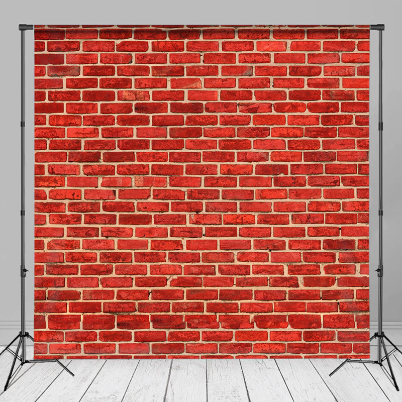 Aperturee – klassischer Fotohintergrund mit roter Backsteinmauer