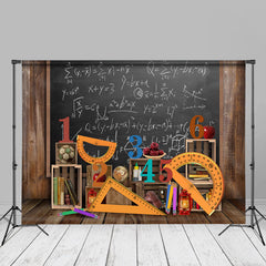 Aperturee - Mathe Formel Tafel Lineale zurück zum Schulhintergrund