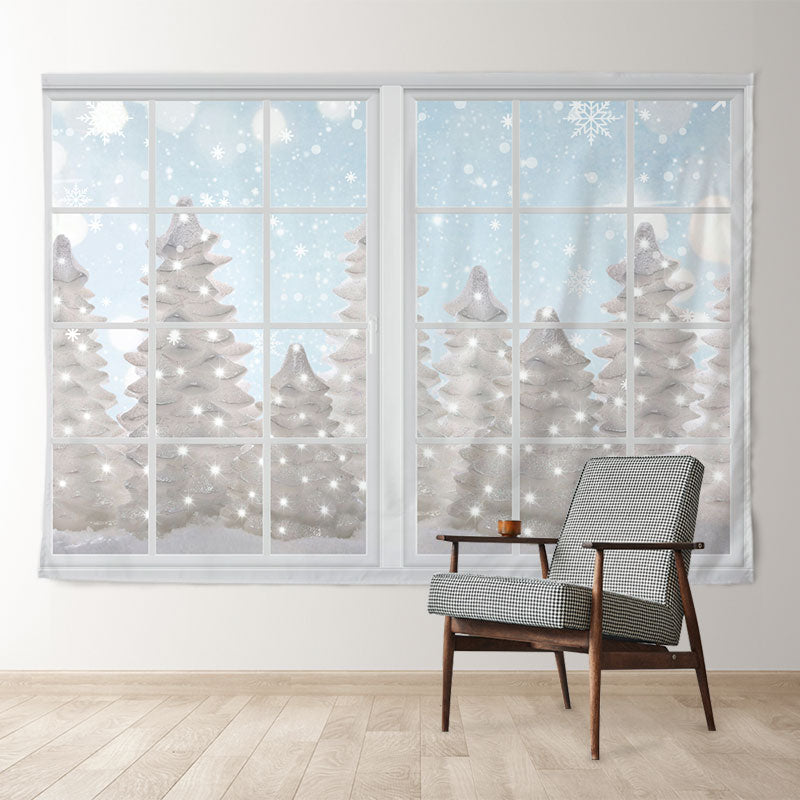 Aperturee - Weißes Fenster und schneebedeckter Baum Winterszenen Hintergrund